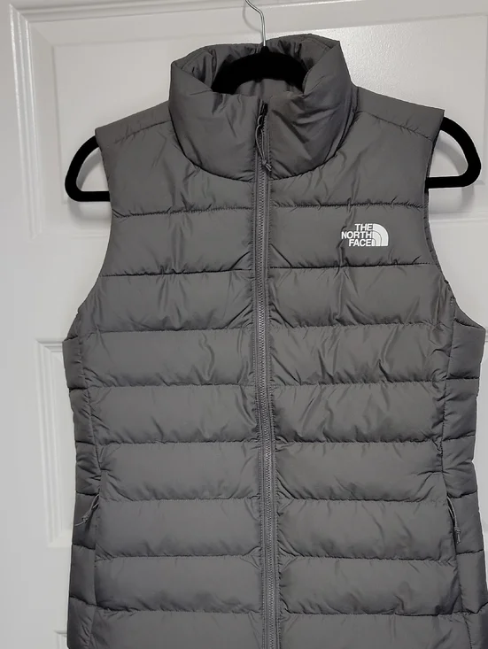 The North Face Aconcagua 3 Quilted Down Vest Womens Small - Picture 1 of 11